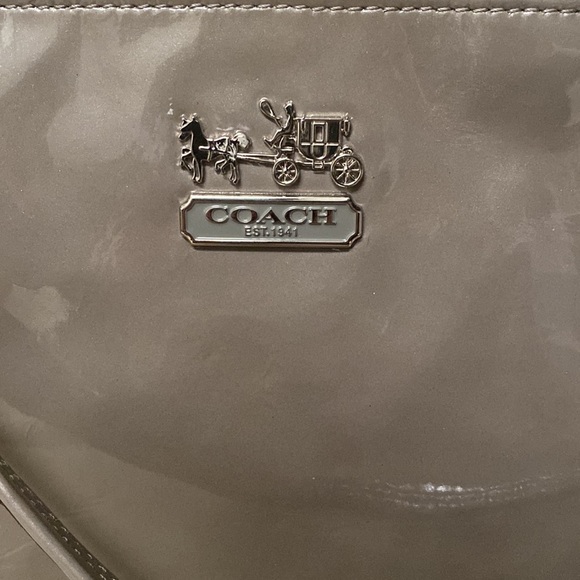 Coach 18770 grey patient leather tote euc - Picture 2 of 11